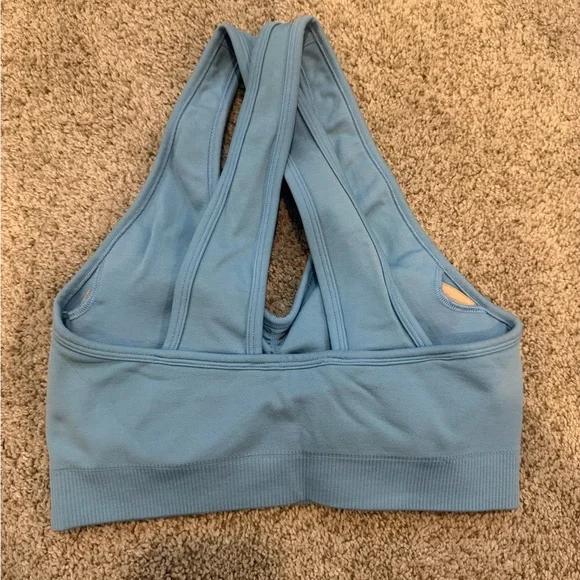 Alphalete Amplify Criss Cross Sports Bra 
Light Blue - Picture 2 of 2